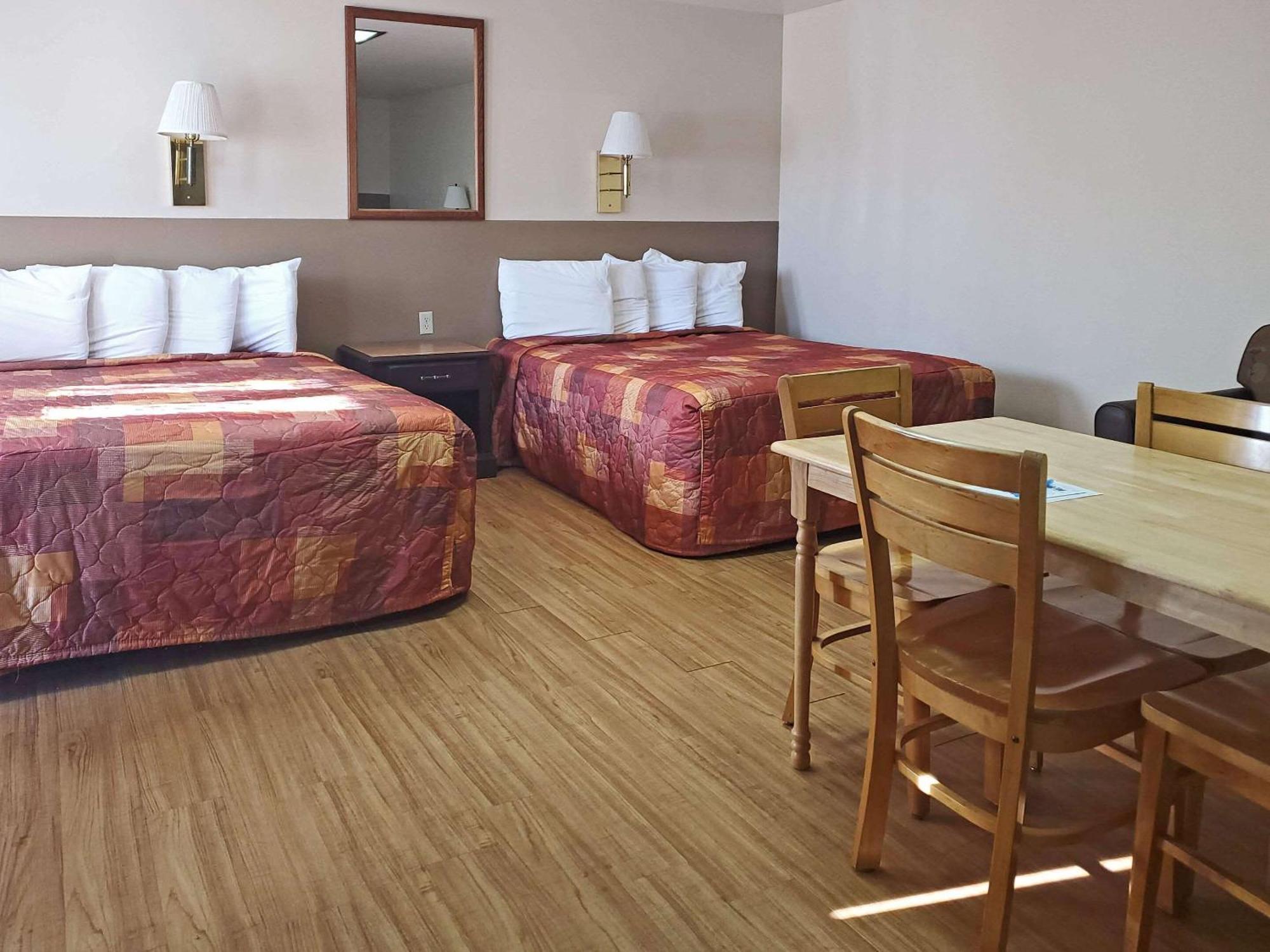 Rodeway Inn Буффало Экстерьер фото