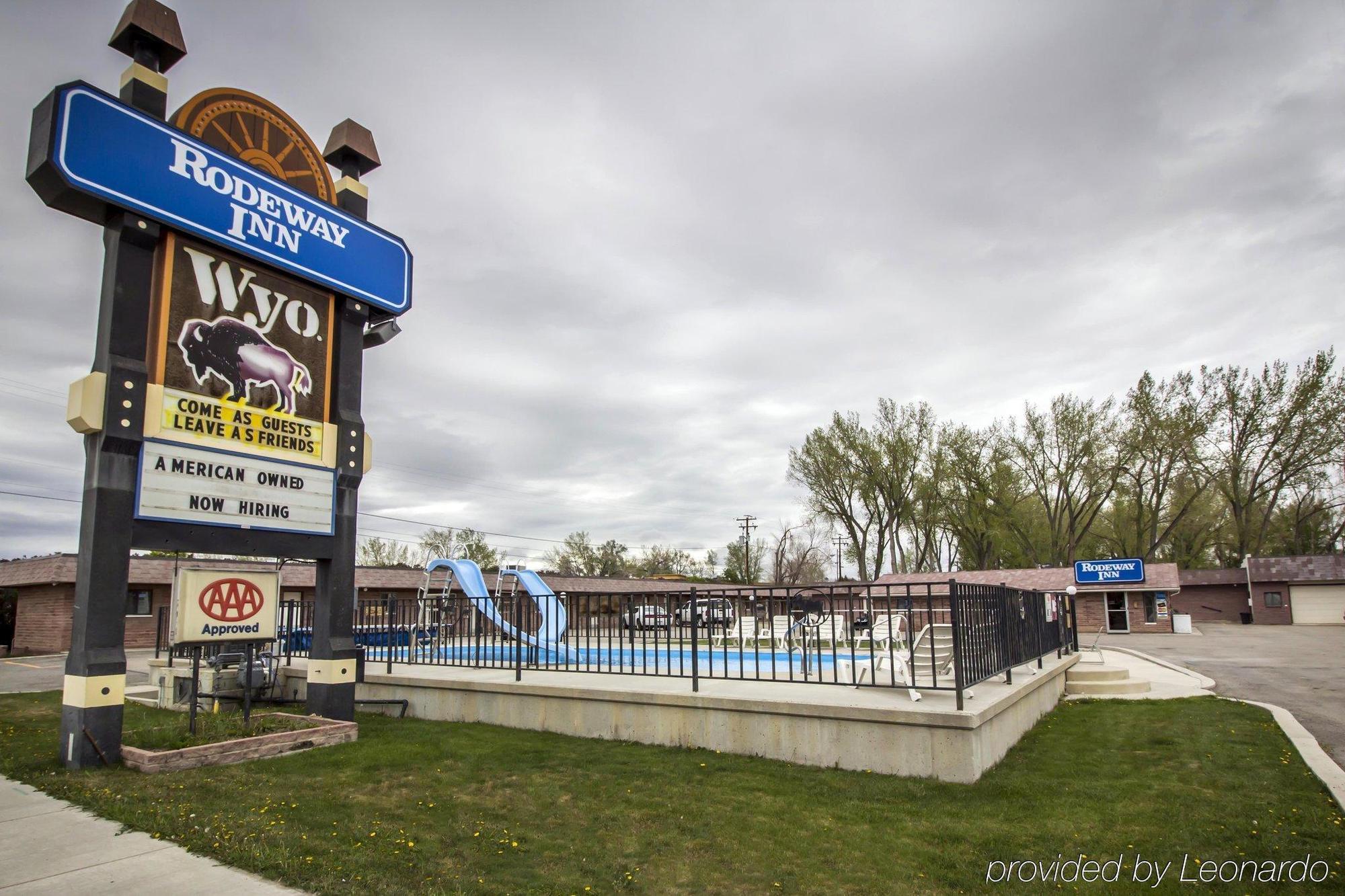 Rodeway Inn Буффало Экстерьер фото