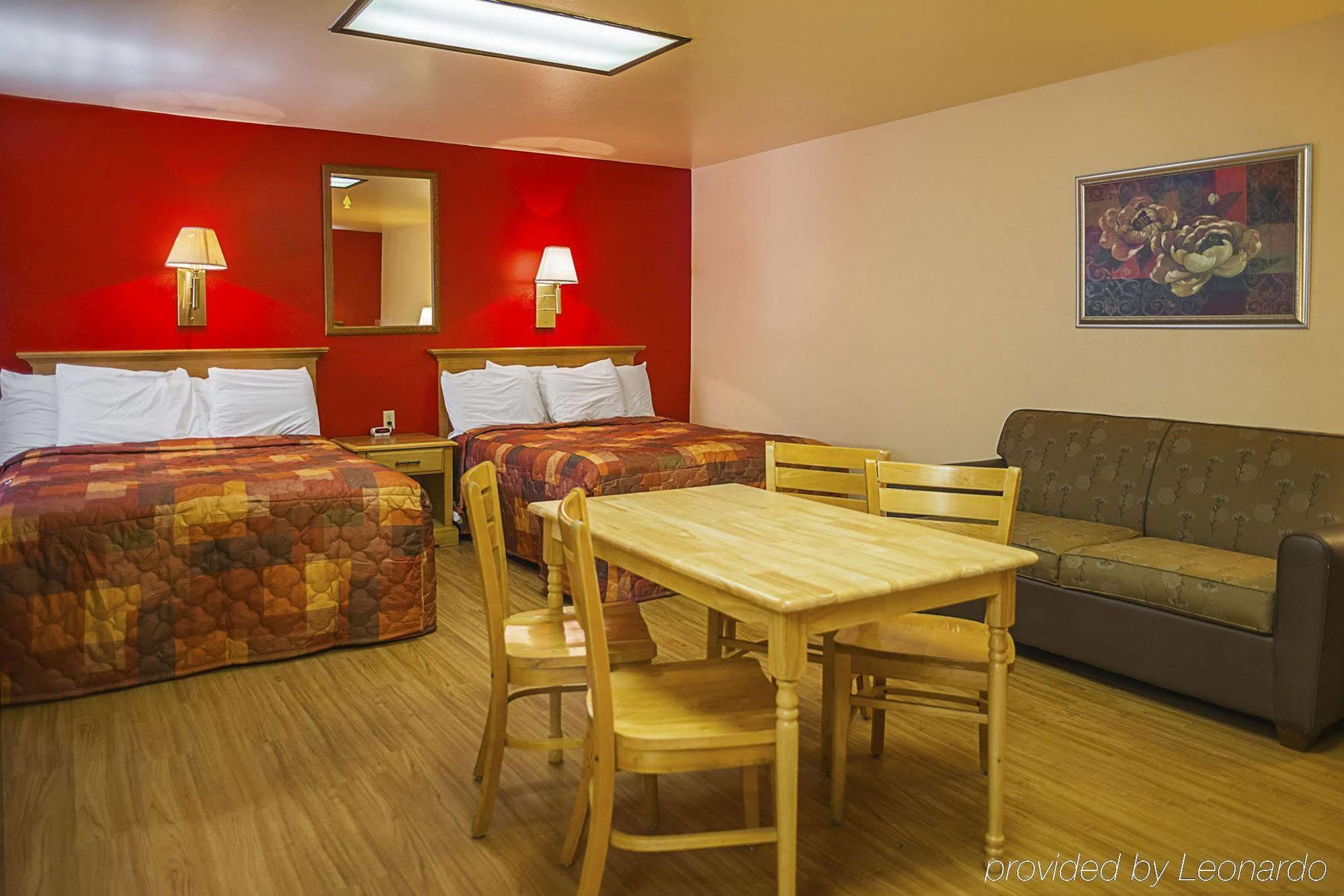 Rodeway Inn Буффало Экстерьер фото